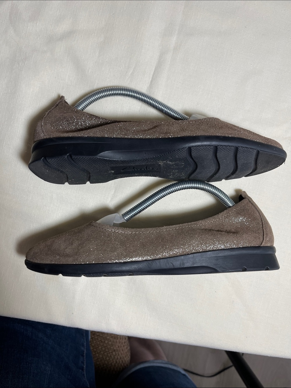 Clarks Collection Women's Brown Shimmery Suede Flats - Picture 3 of 7